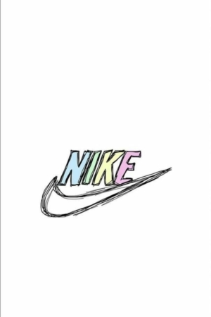 Texto colorido "NIKE" com um estilo desenhado à mão, inspirado na Cria, em preto, acima do icônico símbolo da Nike, em um fundo branco.