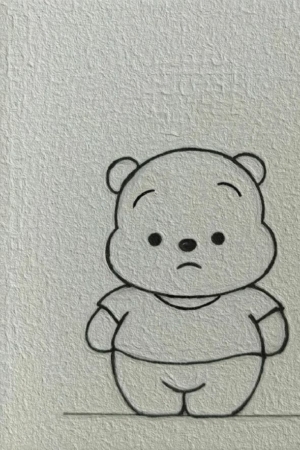 Para desenhar - Um desenho simples de um pequeno urso de aparência triste em pé. O urso tem uma cabeça redonda, duas orelhas pequenas e está vestindo uma camisa simples. Ideal para quem gosta de Desenhos Fáceis para desenhar. O fundo tem um padrão texturizado sutil.