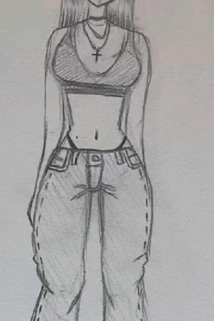 Um esboço de uma mulher vestindo um top curto, colares e jeans largos com as mãos ao lado do corpo — desenhar pessoas é uma verdadeira forma de arte.