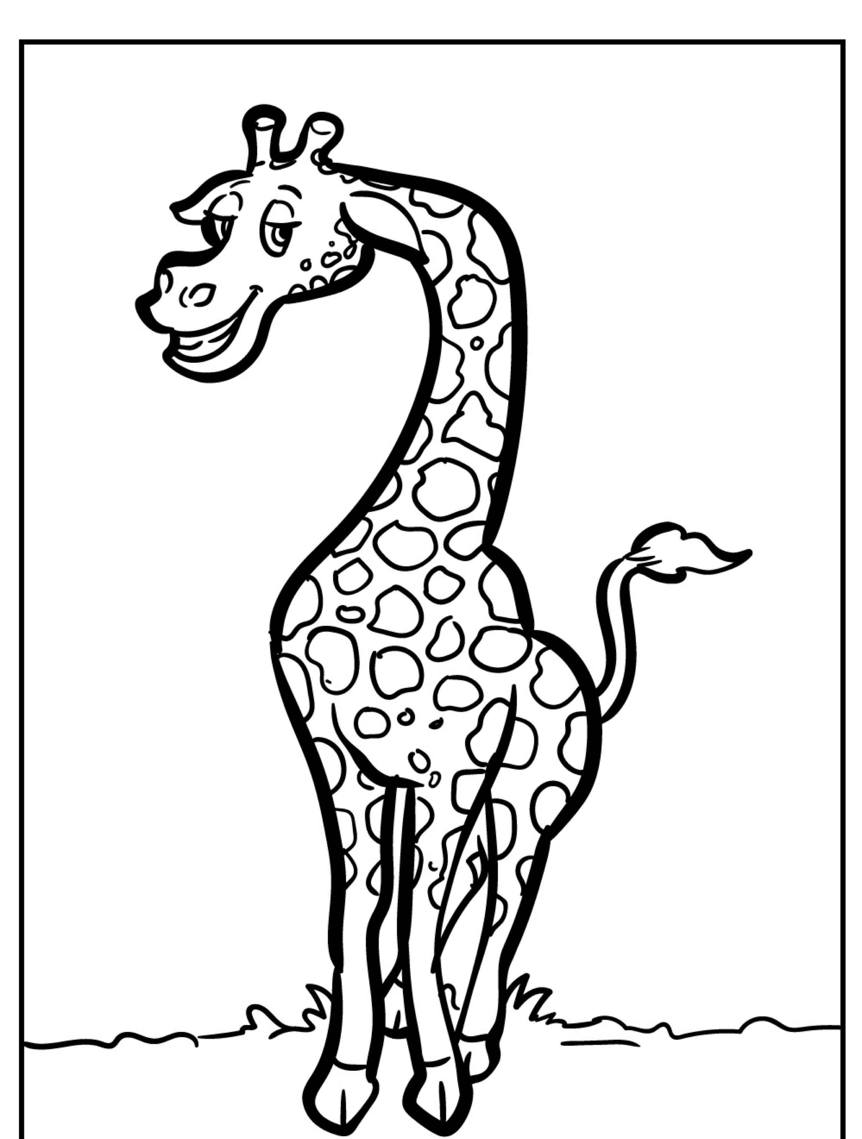 Um desenho lúdico de uma girafa sorridente, em pé na grama verde, com uma cauda curvada e brincalhona, retratada em estilo de livro de colorir.