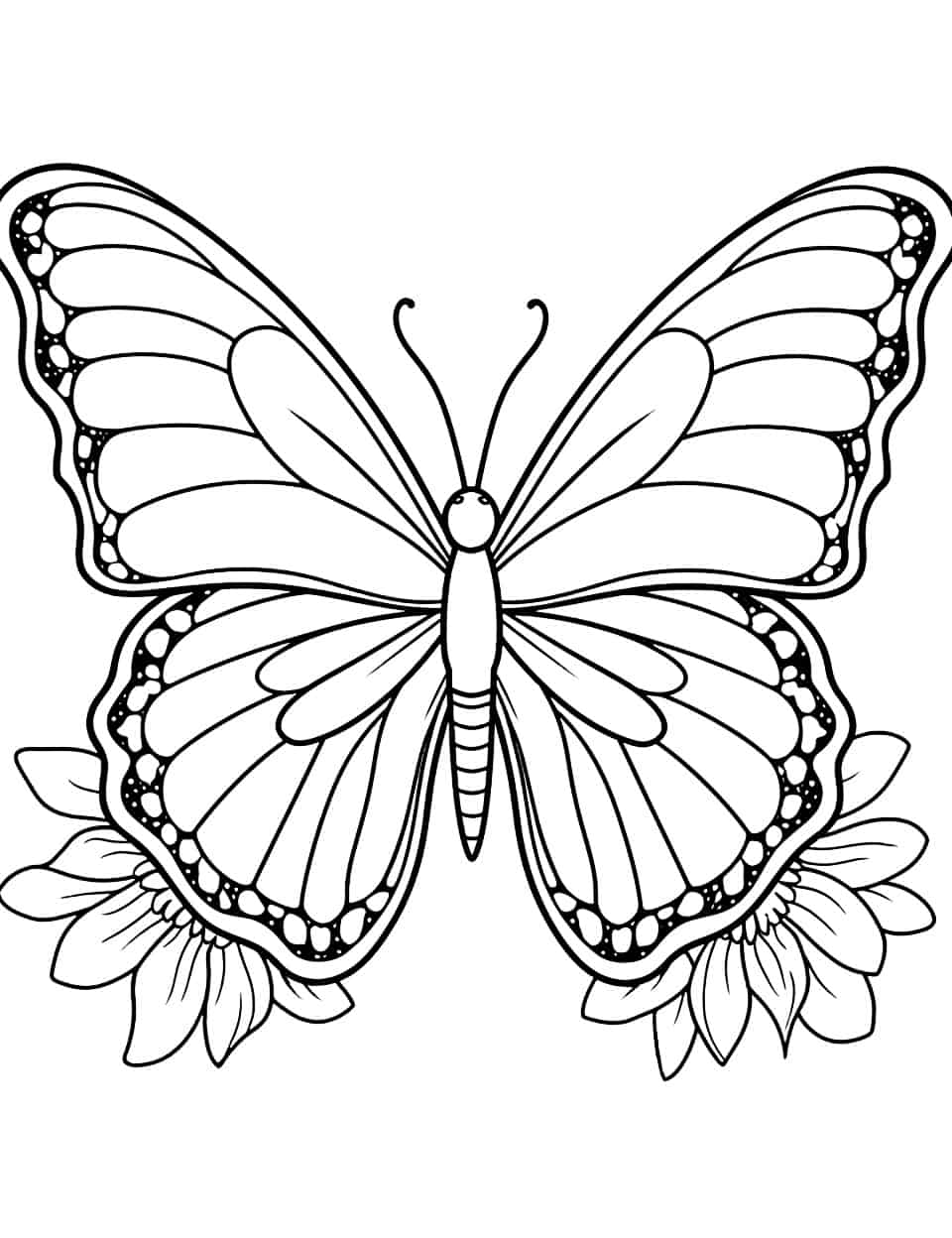 Desenho em preto e branco de uma borboleta com padrões intricados nas asas, pousada em flores, perfeita para colorir. Para Colorir.