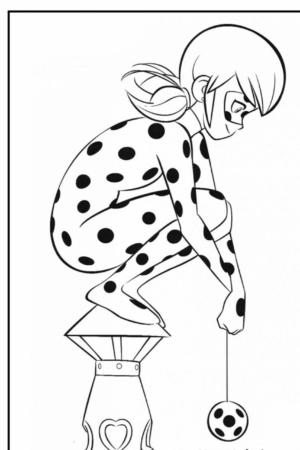 Um personagem de desenho animado em um terno manchado agacha-se em um pedestal, segurando um ioiô com um desenho da Lady Bug na ponta. Para colorir.